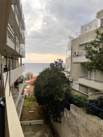 Sophia'S Apartment Saronida Bagian luar foto